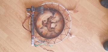 Decoratieve Tomahawk met Dromenvanger beschikbaar voor biedingen