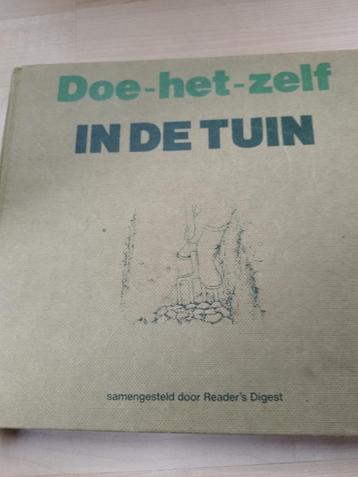 DOE HET ZELF IN DE TUIN BOEK beschikbaar voor biedingen