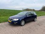 VolkswagenPassat Variant 2.0 FSI Highline Airco Cruise Navi, Auto's, Voorwielaandrijving, Gebruikt, 4 cilinders, Blauw