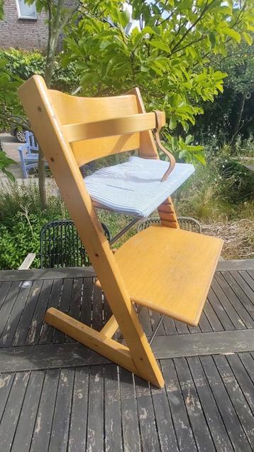 Trip Trap kinderstoel, met baby-beugel beschikbaar voor biedingen