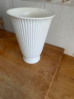 Wedgwood Vaas - Elegant en Tijdloos, Ophalen, Gebruikt, Wit, Aardewerk of Porselein
