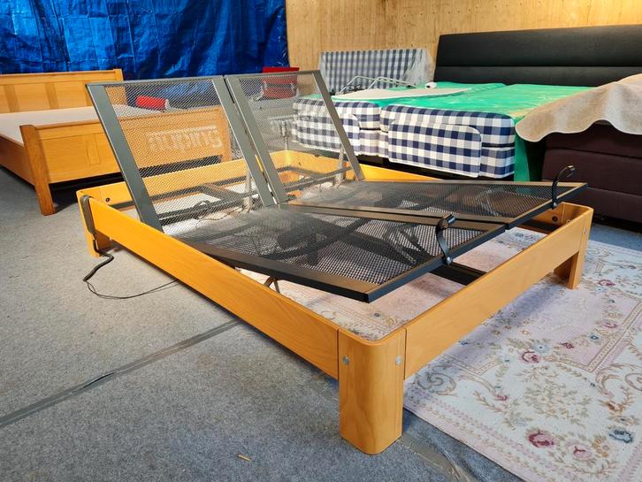 ELEKTRISCHE AUPING AURONDE 160-200  BEZORGEN IS MOGELIJK, Huis en Inrichting, Slaapkamer | Bedden, Gebruikt, Tweepersoons, 160 cm