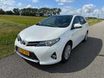 Toyota Auris Touring Sports 1.8 Hybr. Lease PANORAMADAK | ON, Start-stop-systeem, Wit, Origineel Nederlands, Nieuw