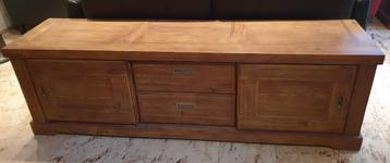 Dressoir Henders en Hazel beschikbaar voor biedingen
