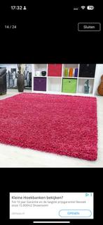 Nieuw hoogpolig vloerkleed van 150 x 150 cm, Huis en Inrichting, Stoffering | Tapijten en Kleden, Ophalen, Nieuw, Vierkant, Modern