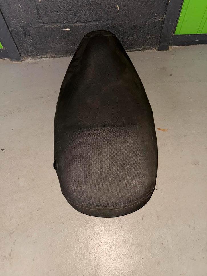 Piaggio Skipper LX zadel, Fietsen en Brommers, Brommeronderdelen | Scooters, Zo goed als nieuw, Piaggio, Ophalen of Verzenden