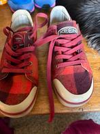 Keen schotse ruit sneakers maat 39, Kleding | Dames, Schoenen, Keen, Ophalen of Verzenden, Rood, Sneakers of Gympen