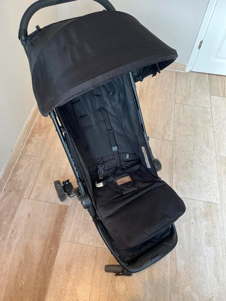 Mountain buggy Nano, Kinderen en Baby's, Buggy's, Gebruikt, Overige merken, Regenhoes, Verstelbare rugleuning, Ophalen