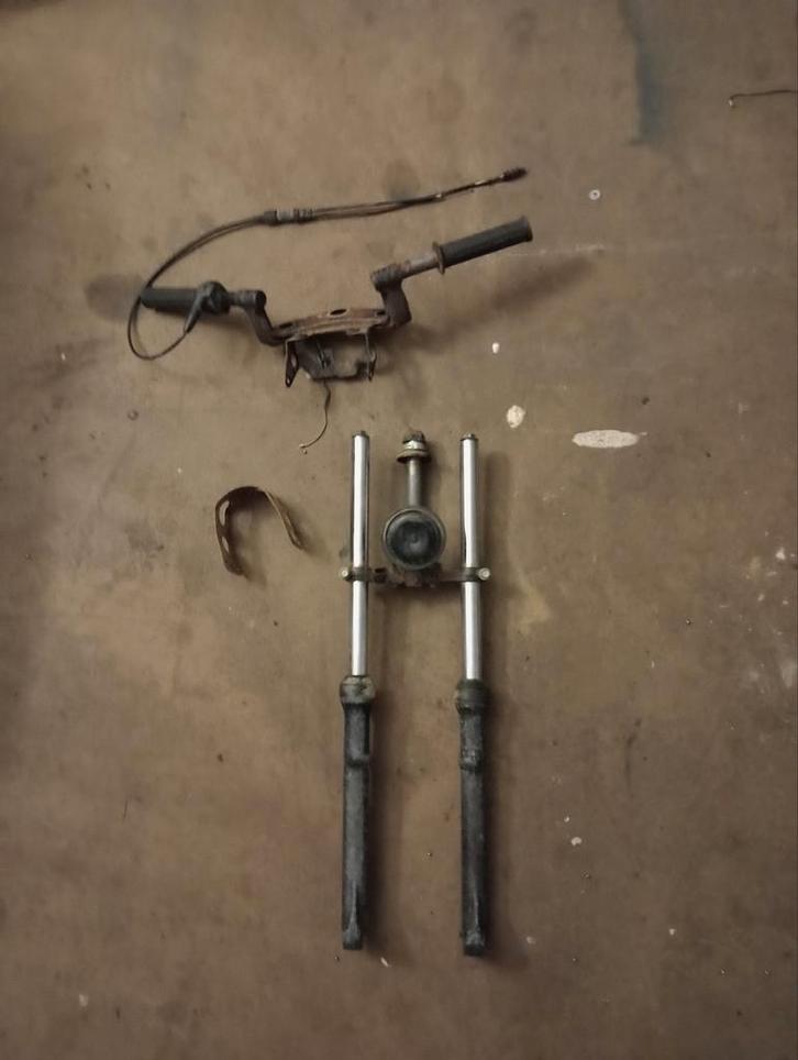 Zeer nette voorvork set honda mb5 mb8, Fietsen en Brommers, Brommeronderdelen | Oldtimers, Zo goed als nieuw, Overige merken, Overige typen