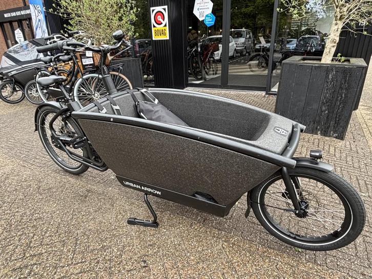 Urban Arrow bakfiets 2023 500Wh, Fietsen en Brommers, Fietsen | Bakfietsen, Gebruikt, Overige merken, 2 kinderen, Elektrisch, Huif