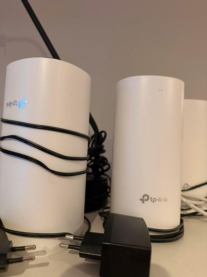 Drie stuks TP-Link Deco M4r Mesh Wifi Systeem, Computers en Software, Routers en Modems, Gebruikt, Router, Ophalen of Verzenden