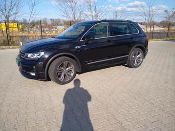 Volkswagen Tiguan 1.5 TSI ACT 150pk 2019 Zwart R line beschikbaar voor biedingen