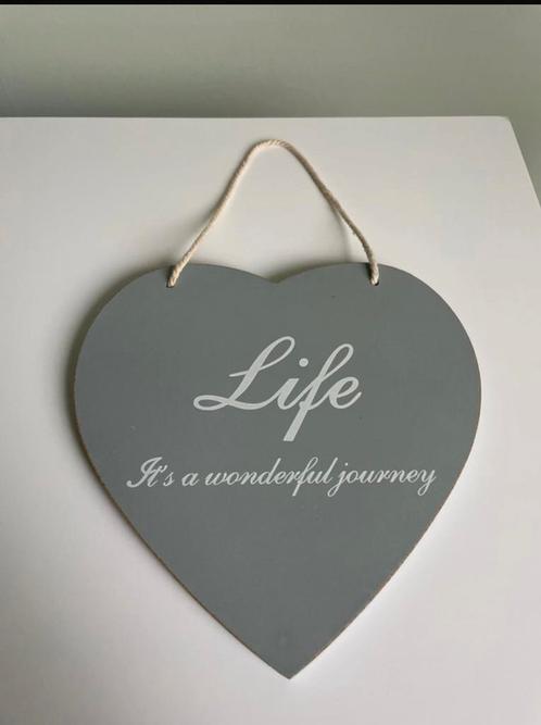 Grijs houten hart – decoratie hanger, Huis en Inrichting, Woonaccessoires | Tekstborden en Spreuken, Zo goed als nieuw, Ophalen of Verzenden