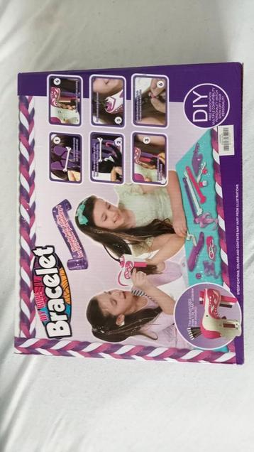 Nieuwe Haarvlechter beschikbaar voor biedingen