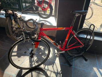 Vintage Giant racefiets beschikbaar voor biedingen