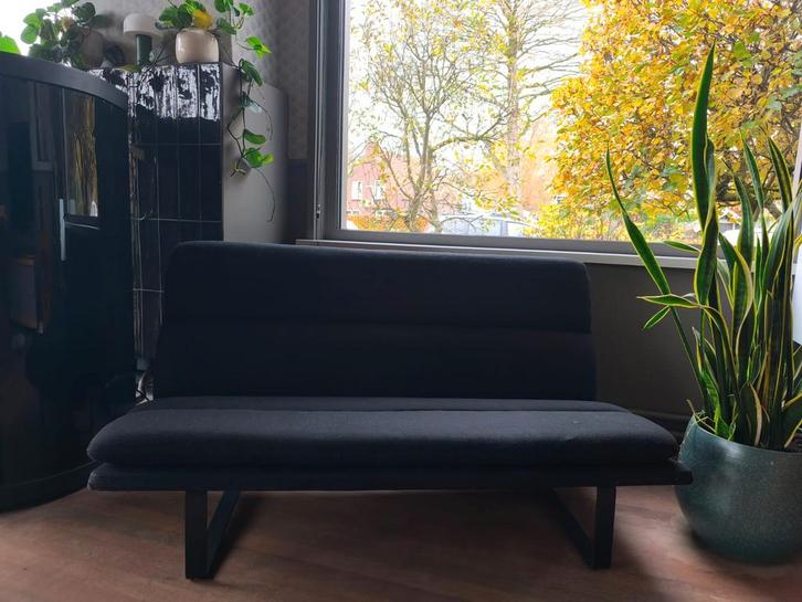 Artifort C683 Kho Liang Ie Design Bank, Huis en Inrichting, Banken | Bankstellen, Gebruikt, 75 tot 100 cm, Metaal, Stof, Ophalen