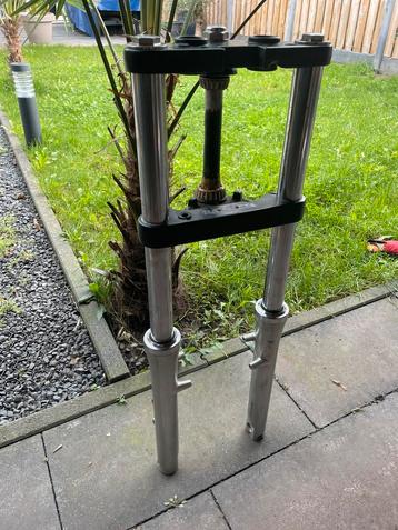 Voorvork suzuki intruder vs 800 beschikbaar voor biedingen