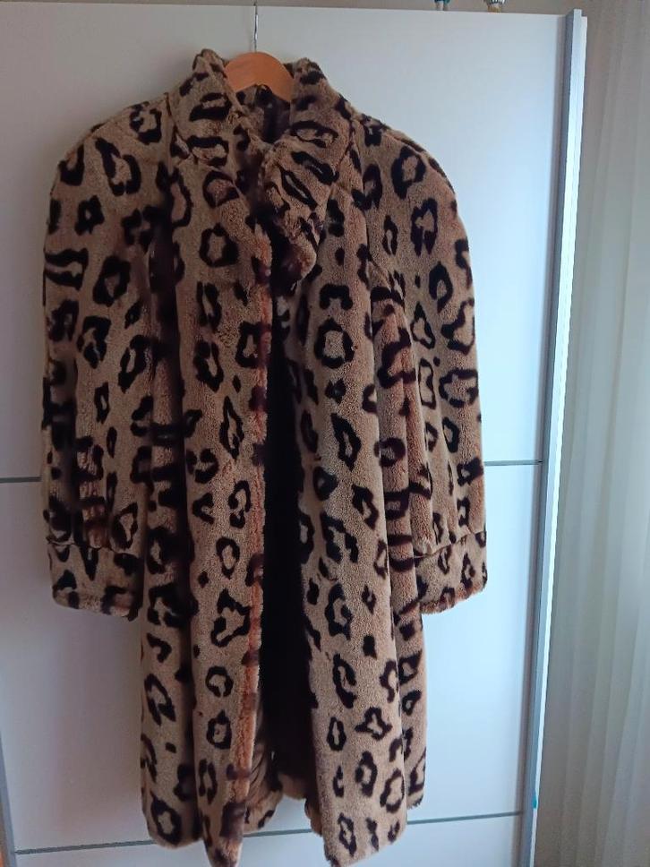 z.g.a.n Dames jas van imitatie bont van de Bijenkorf mt 38, Kleding | Dames, Jassen | Winter, Zo goed als nieuw, Maat 38/40 (M)