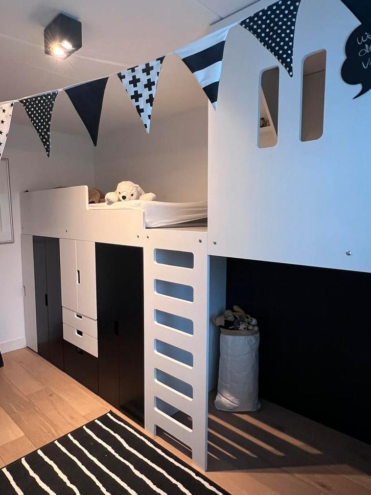 Unieke hoogslaper met hutje, kasten en veel meer, Kinderen en Baby's, Kinderkamer | Stapelbedden en Hoogslapers, Gebruikt, Hoogslaper