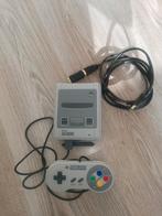 Snes mini, Spelcomputers en Games, Spelcomputers | Nintendo Super NES, Ophalen of Verzenden, Zo goed als nieuw, Met 1 controller