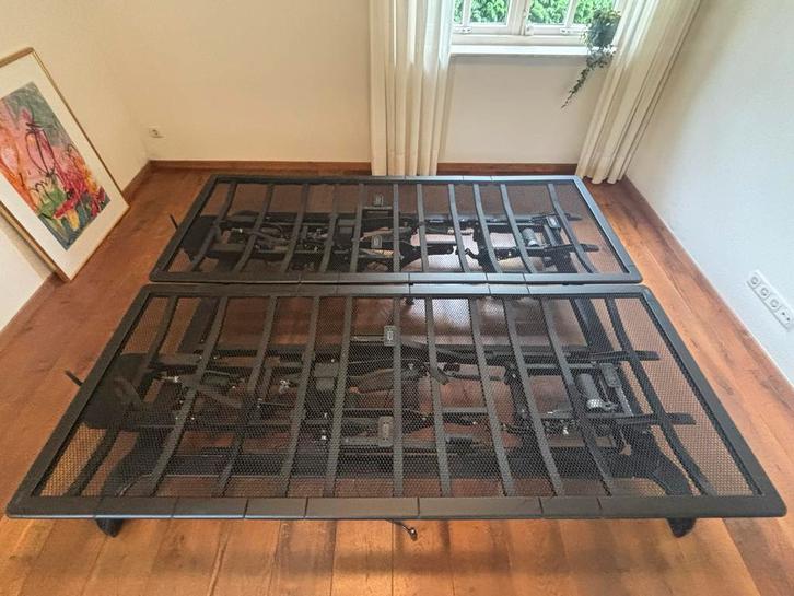 Auping Royal 5m Elektrisch Bed - 2 jaar oud, Huis en Inrichting, Slaapkamer | Matrassen en Bedbodems, Zo goed als nieuw, Bedbodem