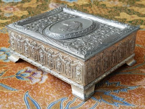 Mooi oud Engels silverplate kistje met een hondenkop 15,3 cm, Antiek en Kunst, Antiek | Woonaccessoires, Ophalen of Verzenden