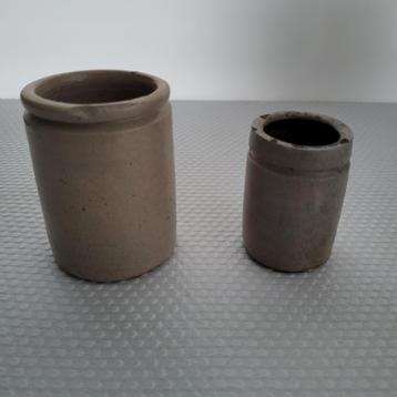Oude Apotheker Zalfpotjes Steengoed - Set van 2 beschikbaar voor biedingen