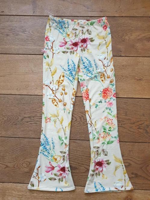 Zomer bloemen flared broek maat l22/128 nieuw, Kinderen en Baby's, Kinderkleding | Maat 128, Nieuw, Meisje, Broek, Ophalen of Verzenden