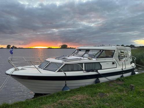 Agder 840 AK-Hardtop met hek- en boegschroef., Watersport en Boten, Motorboten en Motorjachten, Gebruikt, Polyester, 6 tot 9 meter
