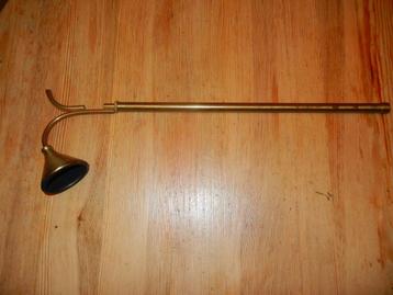 Mooie zeer oude vlamdover / kaarsendupper gebruikt in kapel  beschikbaar voor biedingen