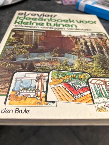 Tuinboeken - Bloemschikken, Tuinieren, Tuinontwerp beschikbaar voor biedingen