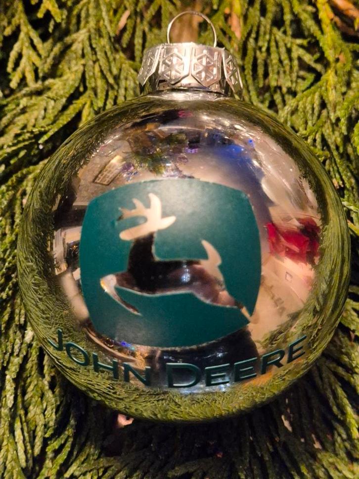 Zilverkleurige kerstbal John deere, Verzamelen, Merken en Reclamevoorwerpen, Nieuw, Ophalen of Verzenden