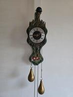Zaanse? Wandklok klok, Antiek en Kunst, Antiek | Klokken, Ophalen of Verzenden