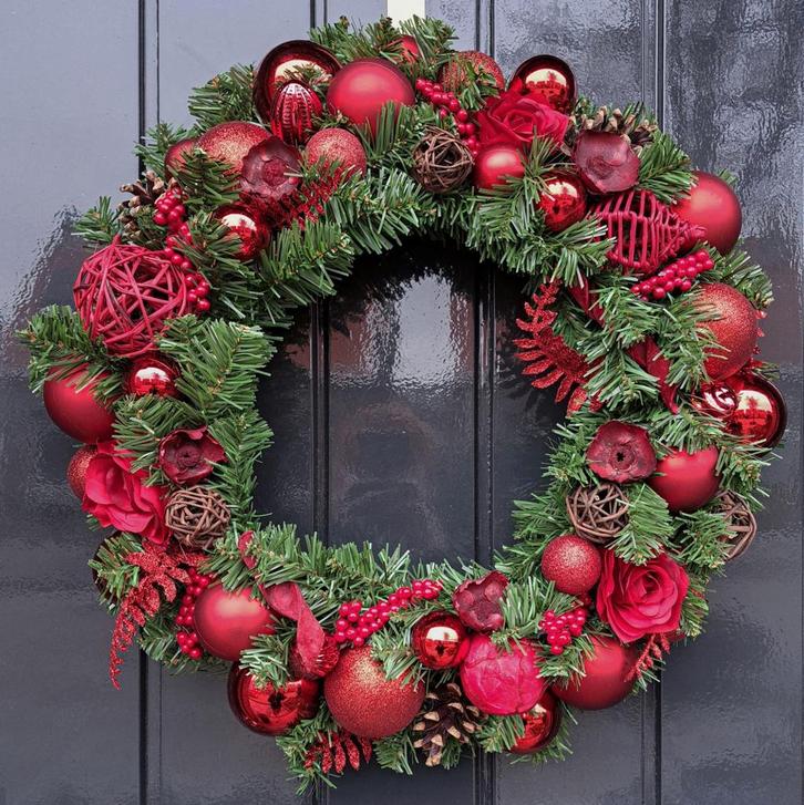 Kerstkrans rood 50cm | WinterWonderDecor, Huis en Inrichting, Woonaccessoires | Kransen, Nieuw, Ophalen of Verzenden