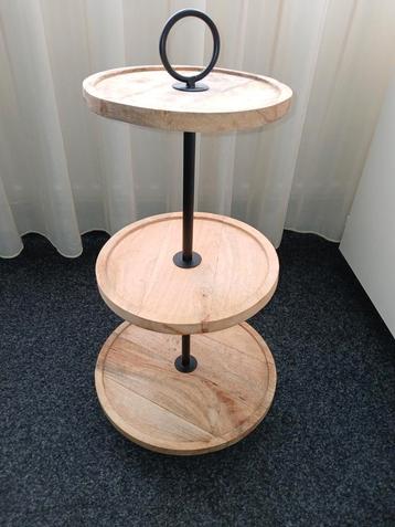 Mooie Hoge Etagère Mango Hout beschikbaar voor biedingen