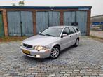 Volvo V40 1.8 2003 Grijs, Zwart, 4 cilinders, Leder en Stof, Handgeschakeld