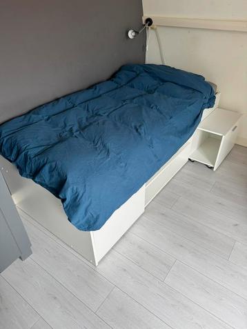 Een persoons bed