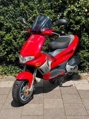 Gilera Runner FX 125cc SD SM06 // piaggio skr skipper 180 beschikbaar voor biedingen