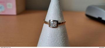18K tweekleurige gouden ring met diamant 18K tweekleurige go beschikbaar voor biedingen