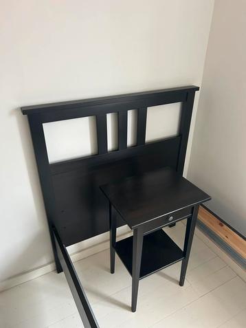 Ikea Hemnes bed, navhtkastje en bureau beschikbaar voor biedingen