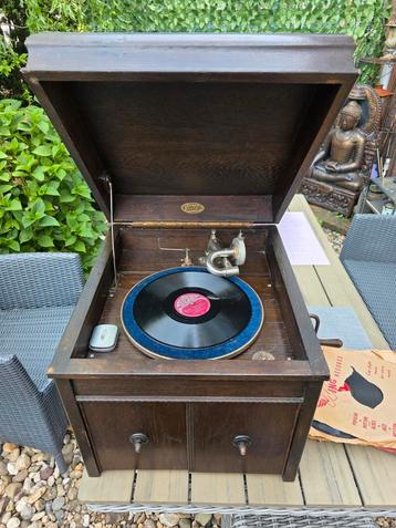 Platenspeler met singels - Super geluid! beschikbaar voor biedingen