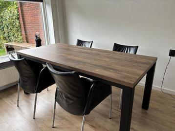 Eettafel 190 x 90 cm beschikbaar voor biedingen