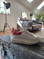 Alexander McQueen Sneakers Maat 37, Kleding | Dames, Schoenen, Ophalen of Verzenden, Gedragen, Wit, Sneakers of Gympen