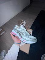 Asics Gel Kayano 14, Ophalen of Verzenden, Zo goed als nieuw, Wit, Sneakers of Gympen