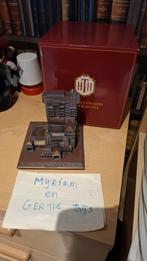 Disney Twilight Tower beeld van Disneyland Parijs, Ophalen of Verzenden, Overige figuren, Zo goed als nieuw, Beeldje of Figuurtje