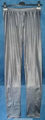 Nieuwe! Lederlook zilvergrijs legging mt 44, Kleding | Dames, Leggings, Maillots en Panty's, Verzenden, Nieuw, Grijs, Legging