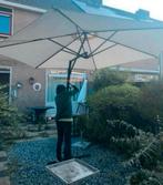 Parasol mooie grote parasol zweef parasol zeer goede staat, Tuin en Terras, Parasols, Ophalen of Verzenden