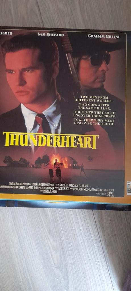 Laserdisc  Thunderheart   PAL, Ophalen of Verzenden