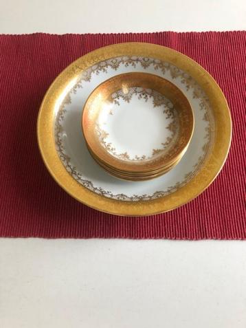 DESSERT  SET  DW  PORZELLAN beschikbaar voor biedingen
