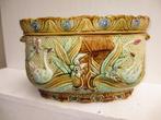 antieke Zwanen jardiniere Majolica  Vintage bloempot, Antiek en Kunst, Antiek | Porselein, Ophalen of Verzenden